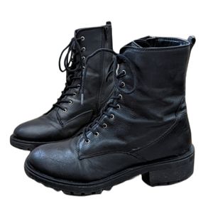 Steve Madden Women's Size 10 Black Leather Rucker Lace Up Combat Boots